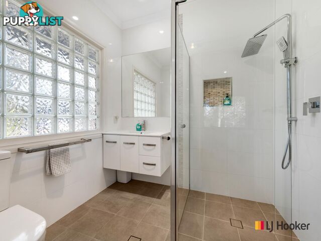 1 Bluemoor Road NORTH BATEMANS BAY NSW 2536