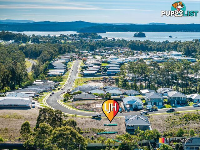 90 Freycinet Drive SUNSHINE BAY NSW 2536
