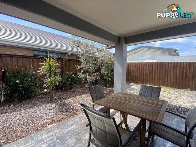 6 Bagarin Avenue TOMAKIN NSW 2537