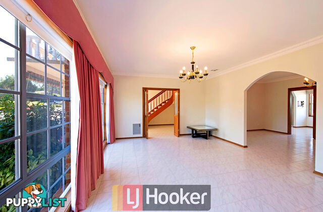 8 McClintock Street LYNEHAM ACT 2602