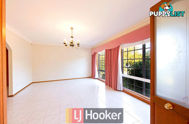 8 McClintock Street LYNEHAM ACT 2602