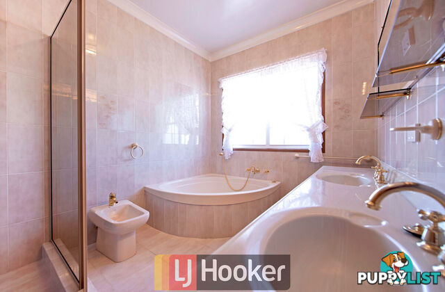 8 McClintock Street LYNEHAM ACT 2602