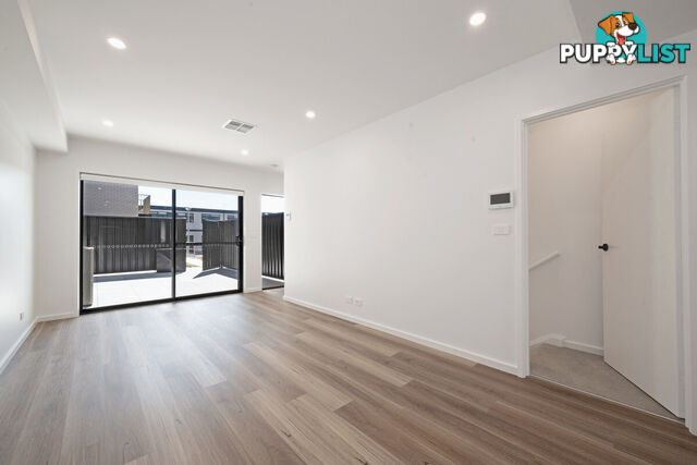 28/2 Cornelius Street COOMBS ACT 2611