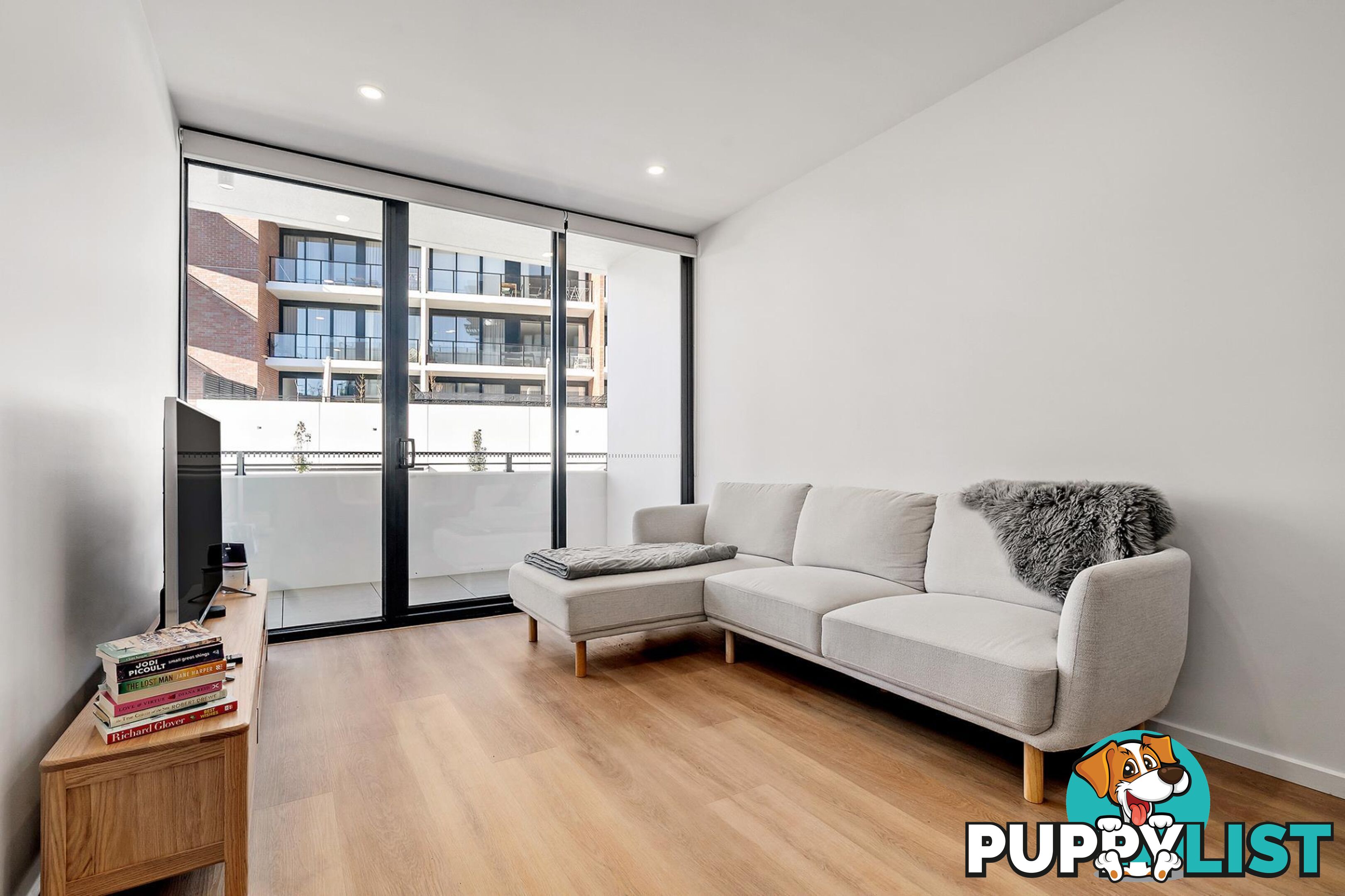 27/17 Captain Cook Crescent GRIFFITH ACT 2603
