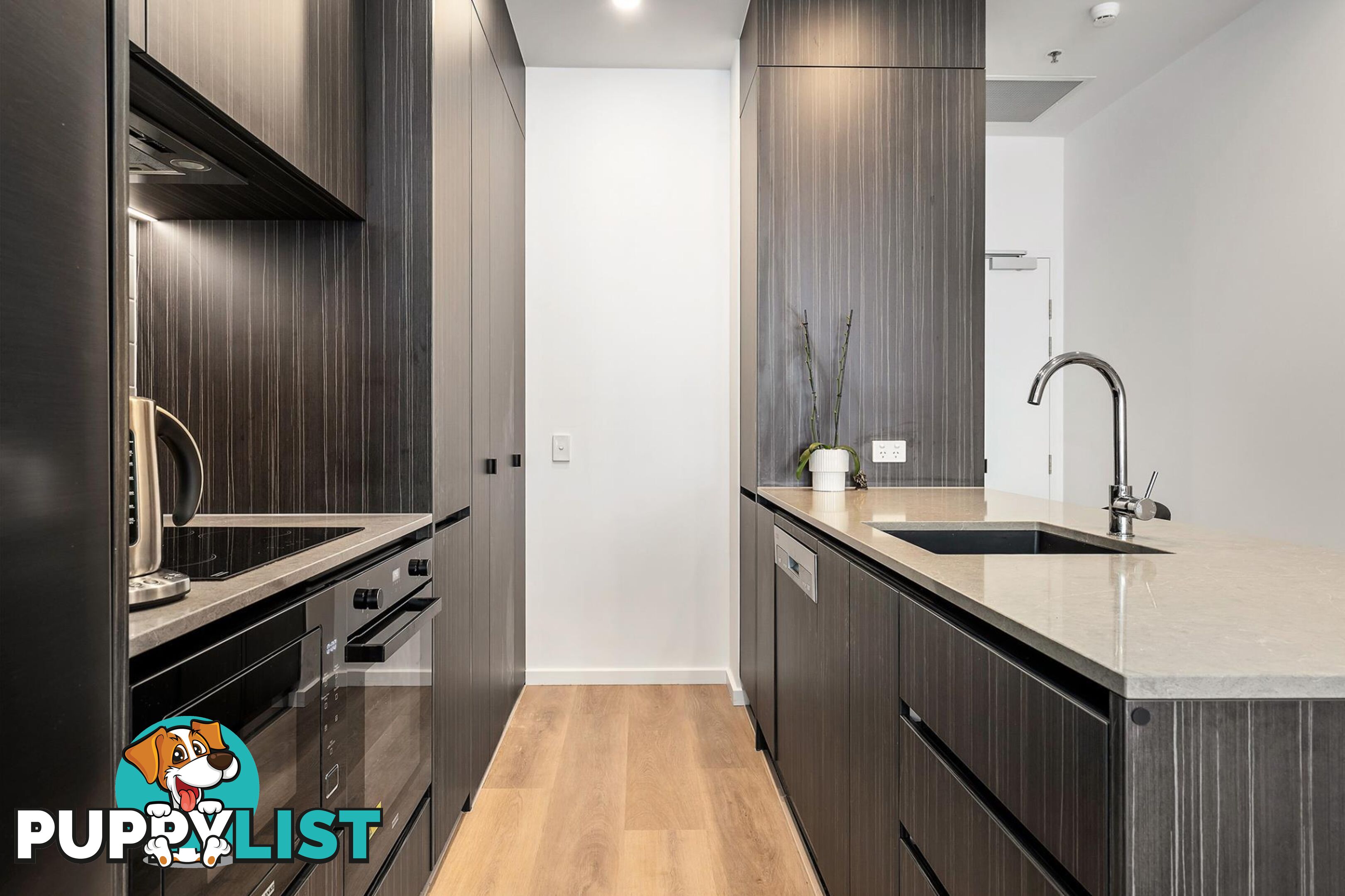 27/17 Captain Cook Crescent GRIFFITH ACT 2603