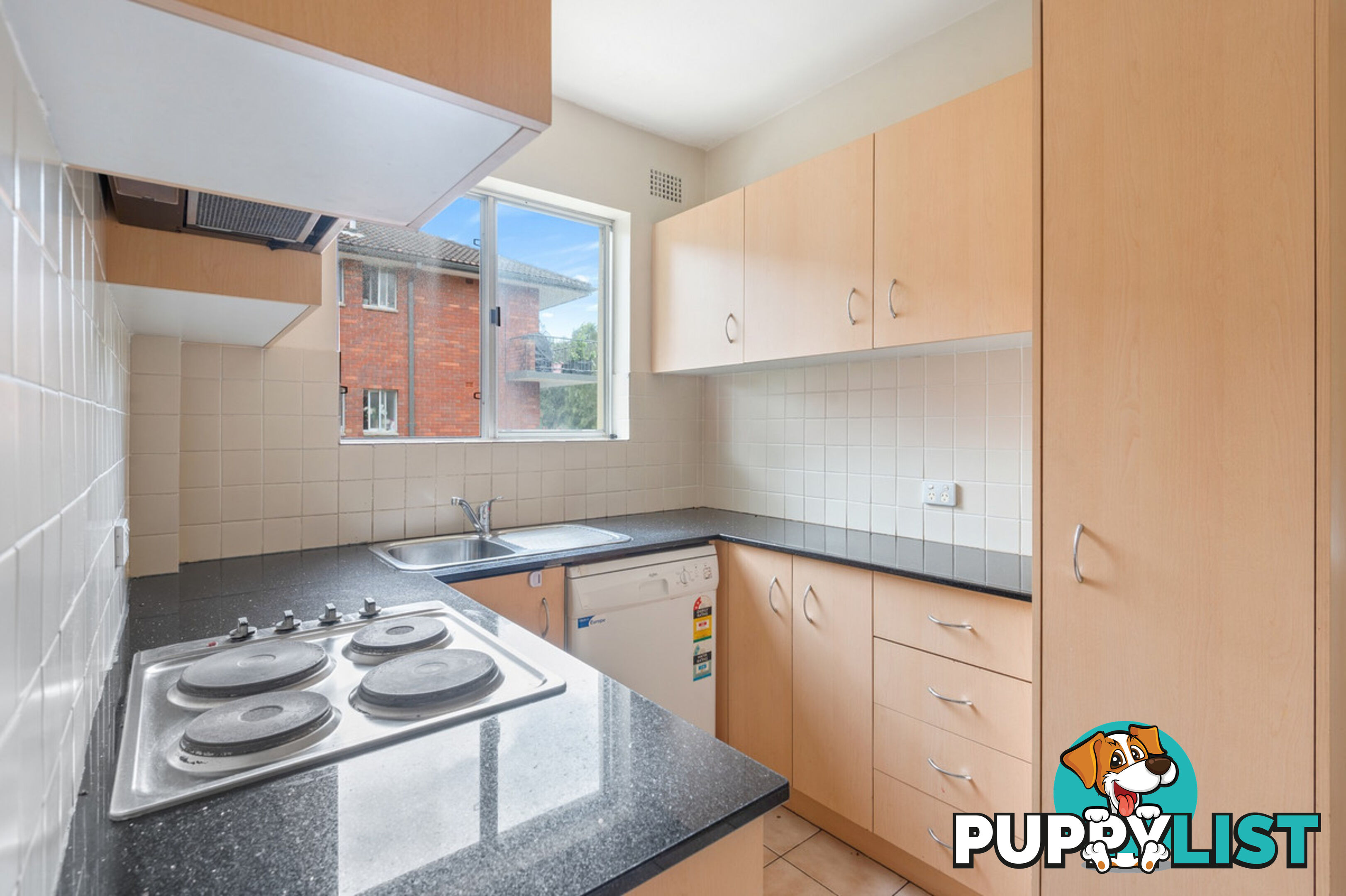 6/4 Fairway Close MANLY VALE NSW 2093