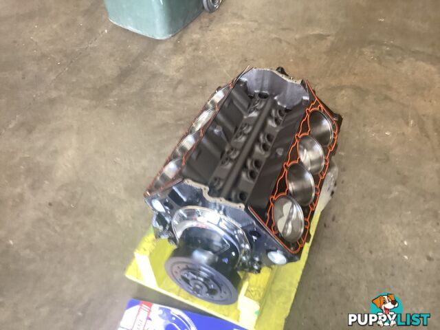 Chev 350 reconditioned engine,2 piece rear main engine