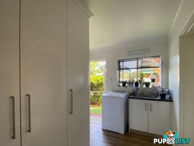 1/2 Armstrong Street ATHERTON QLD 4883