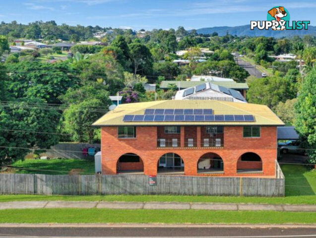 2/2 Armstrong Street ATHERTON QLD 4883
