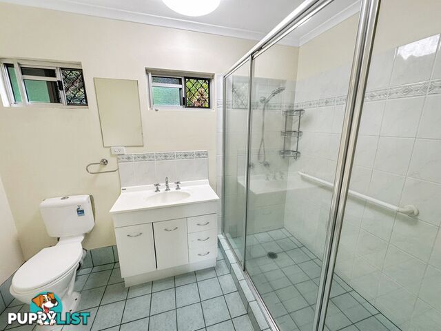 8 Kowinka Street WHITE ROCK QLD 4868