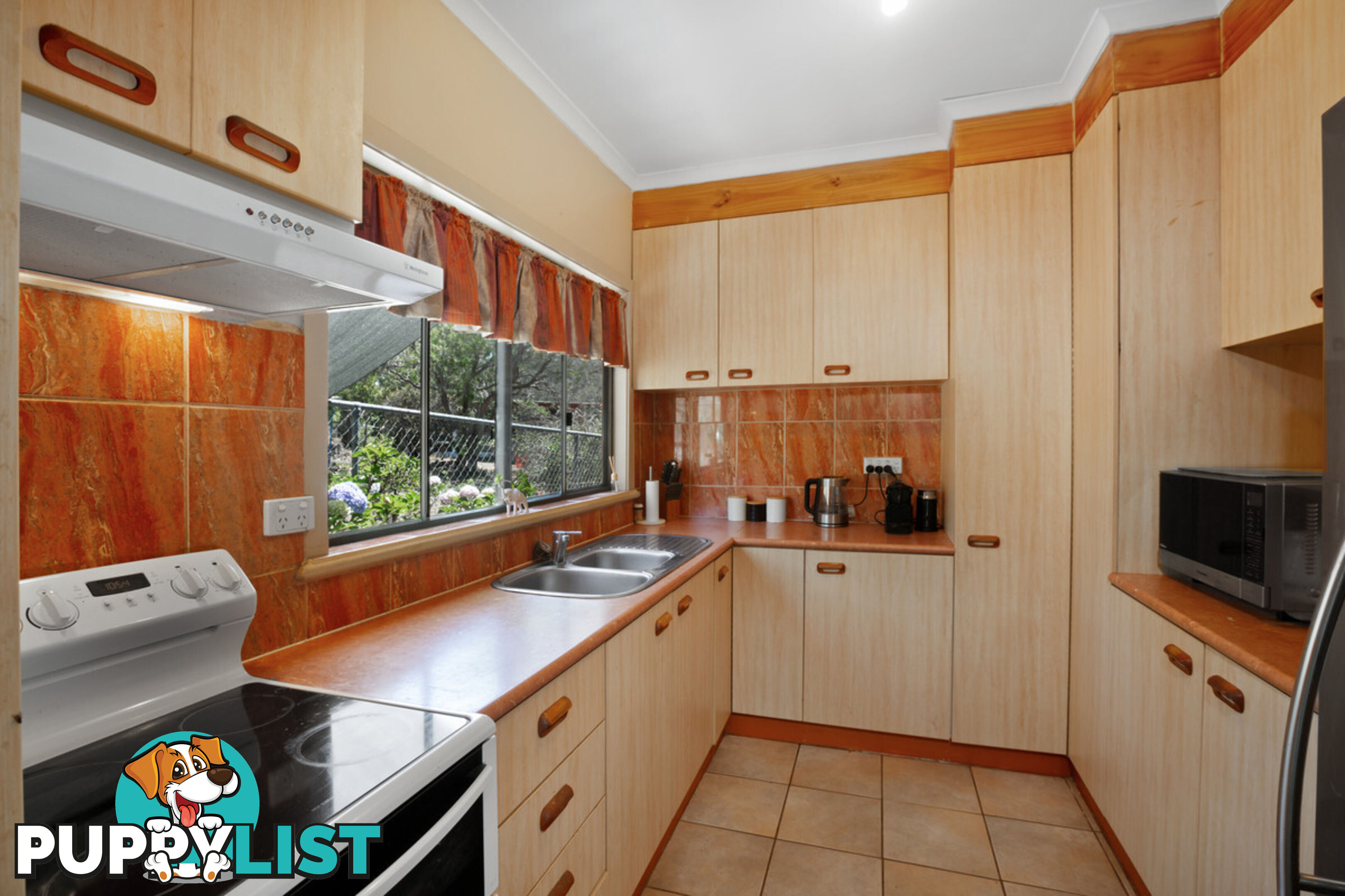 18 Broadway HERBERTON QLD 4887