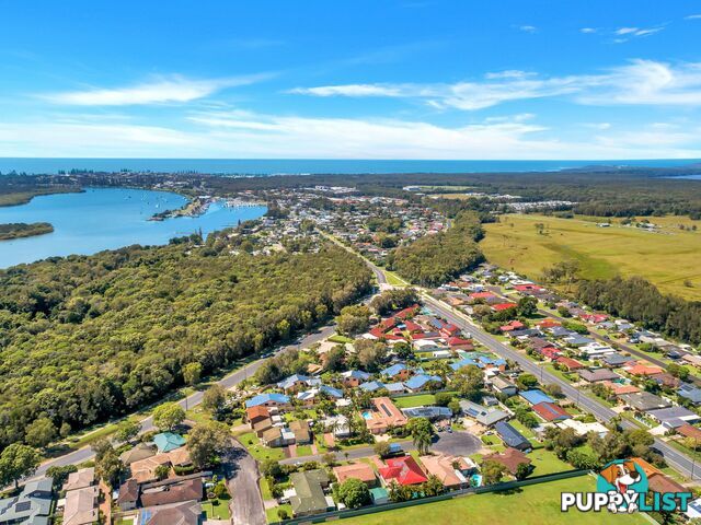 Unit 13/15 Shores Drive YAMBA NSW 2464