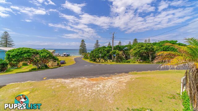 128 Ocean Road BROOMS HEAD NSW 2463