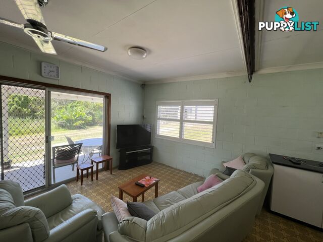 17 Poinsettia Crescent BROOMS HEAD NSW 2463