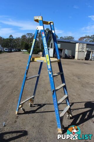 Bailey P170-5 FG Fibre Glass Platform Step Ladder