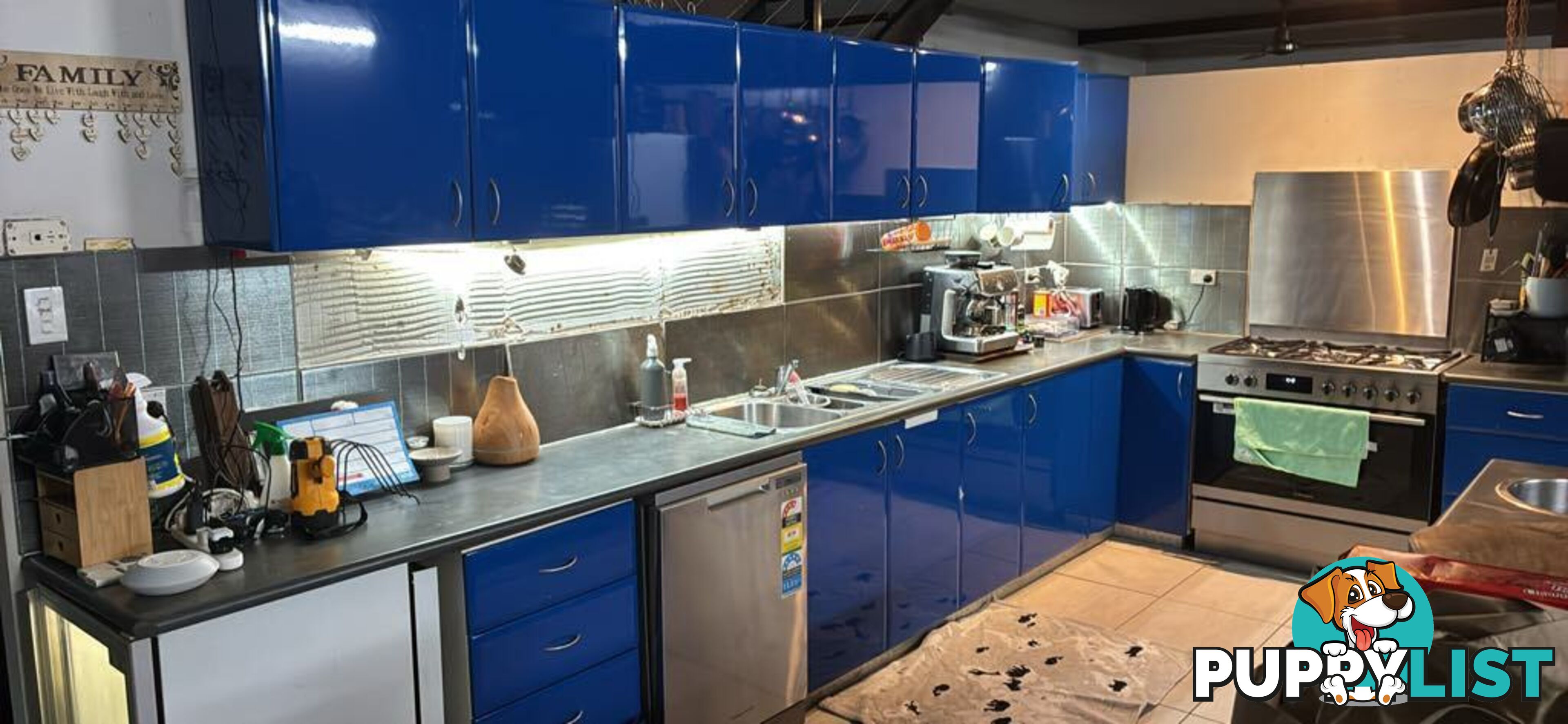 Kitchen 2 pac cupboards and benches