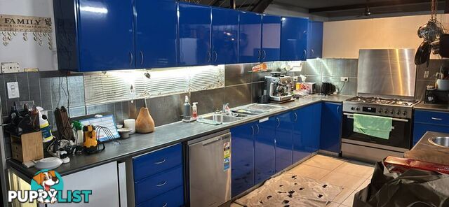 Kitchen 2 pac cupboards and benches