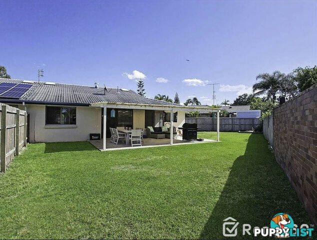 1 16 Timana Avenue MERMAID WATERS QLD 4218