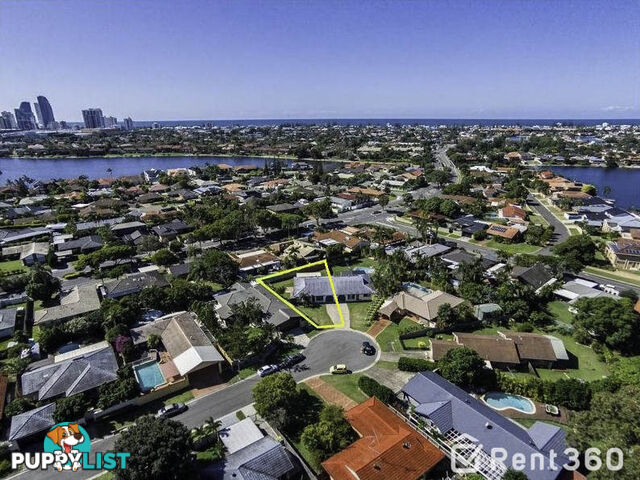 1 16 Timana Avenue MERMAID WATERS QLD 4218