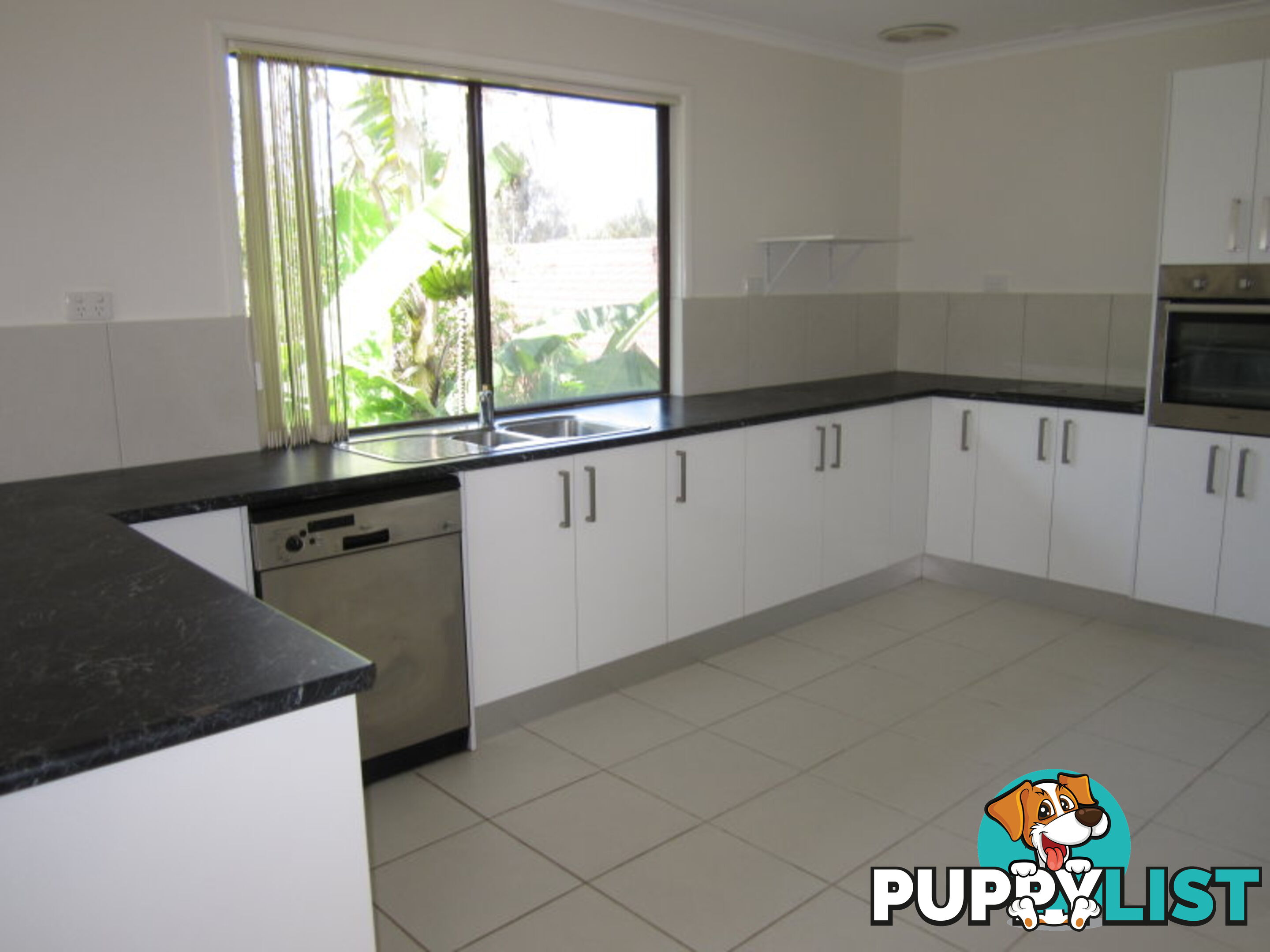 334 Government Road LABRADOR QLD 4215