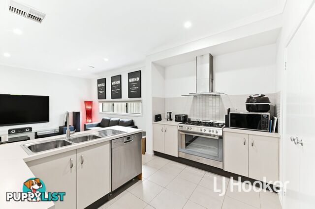 21 Egret Way PAKENHAM VIC 3810