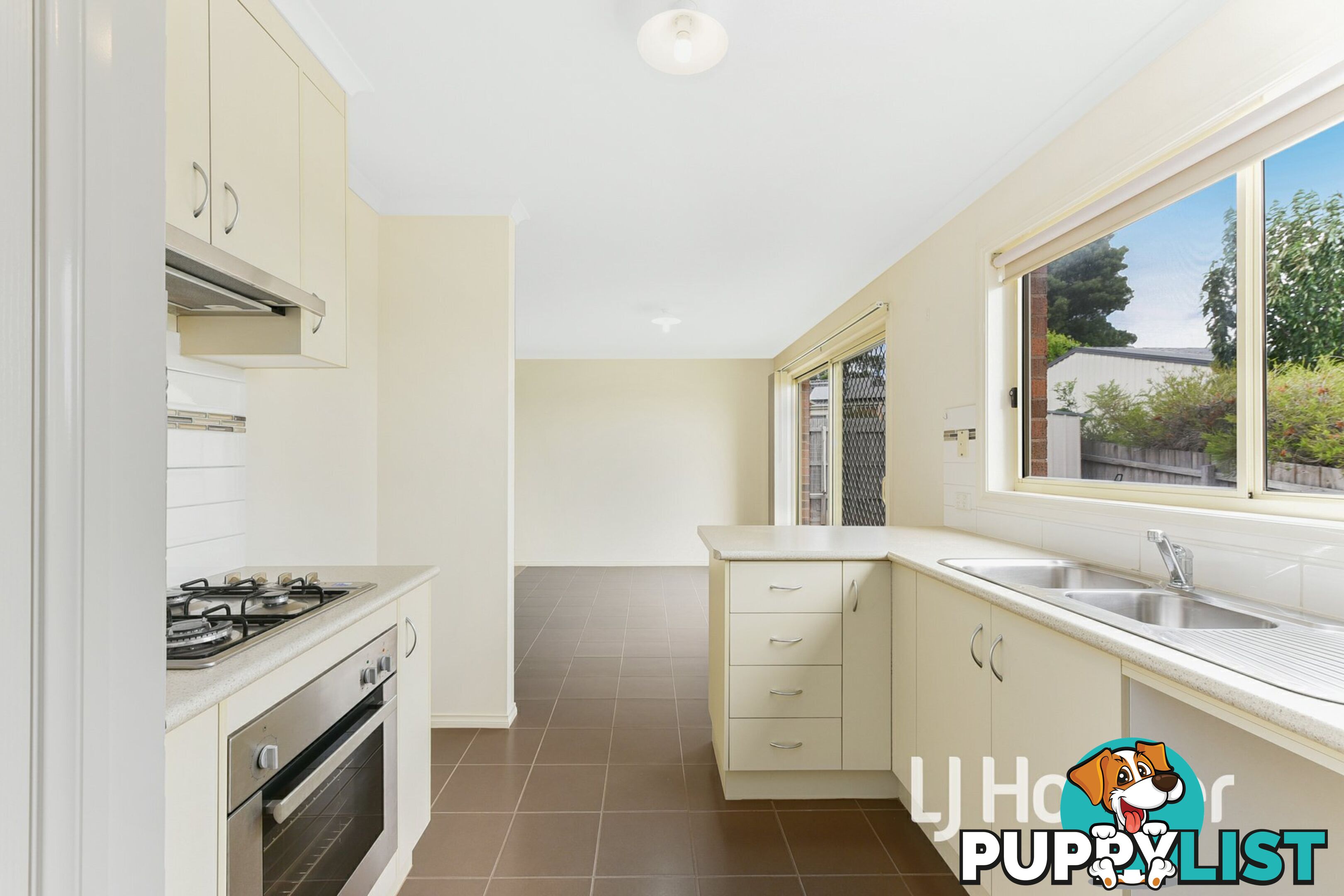 Unit 28/18 Ben Drive PAKENHAM VIC 3810