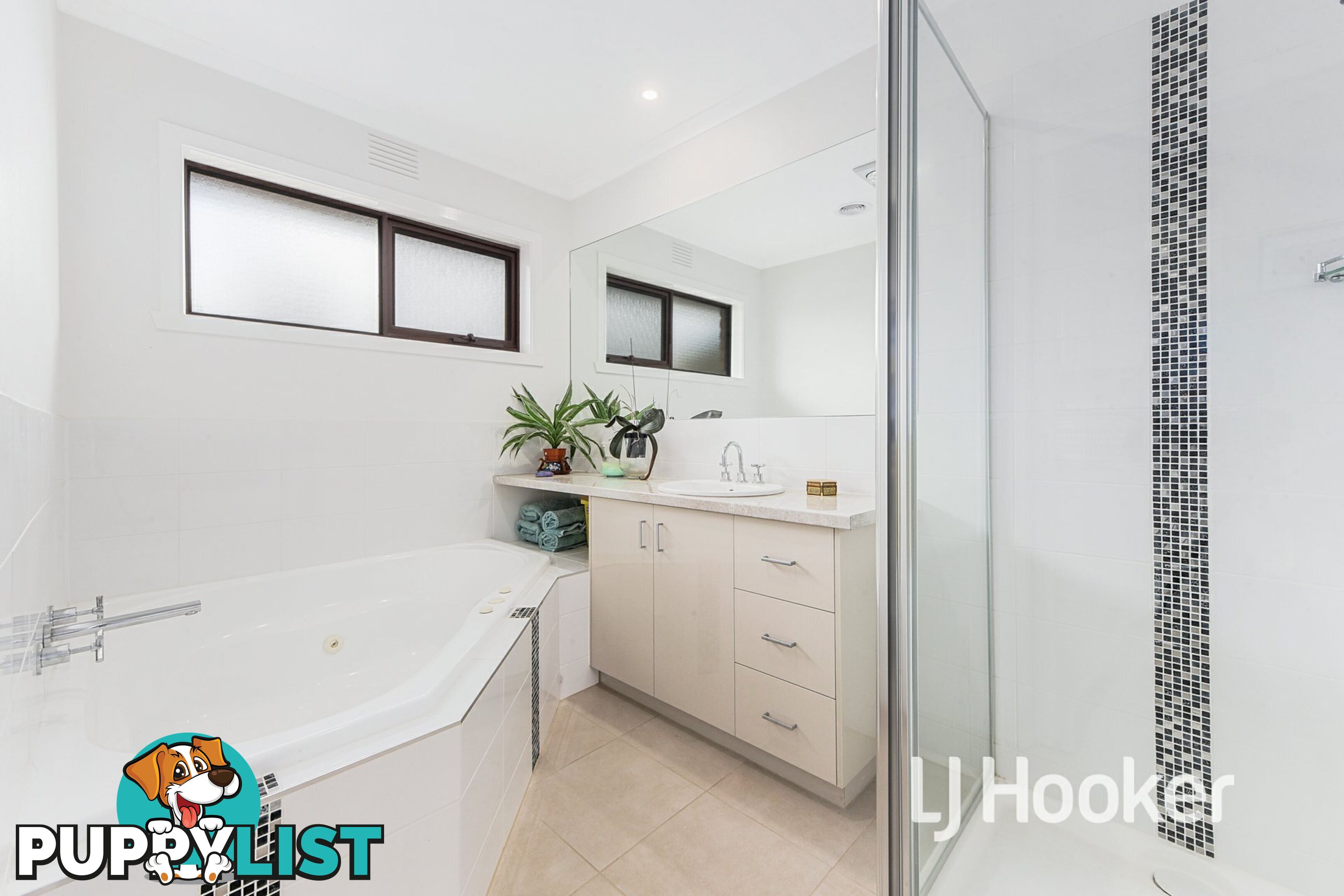 2 Elizabeth Court PAKENHAM VIC 3810