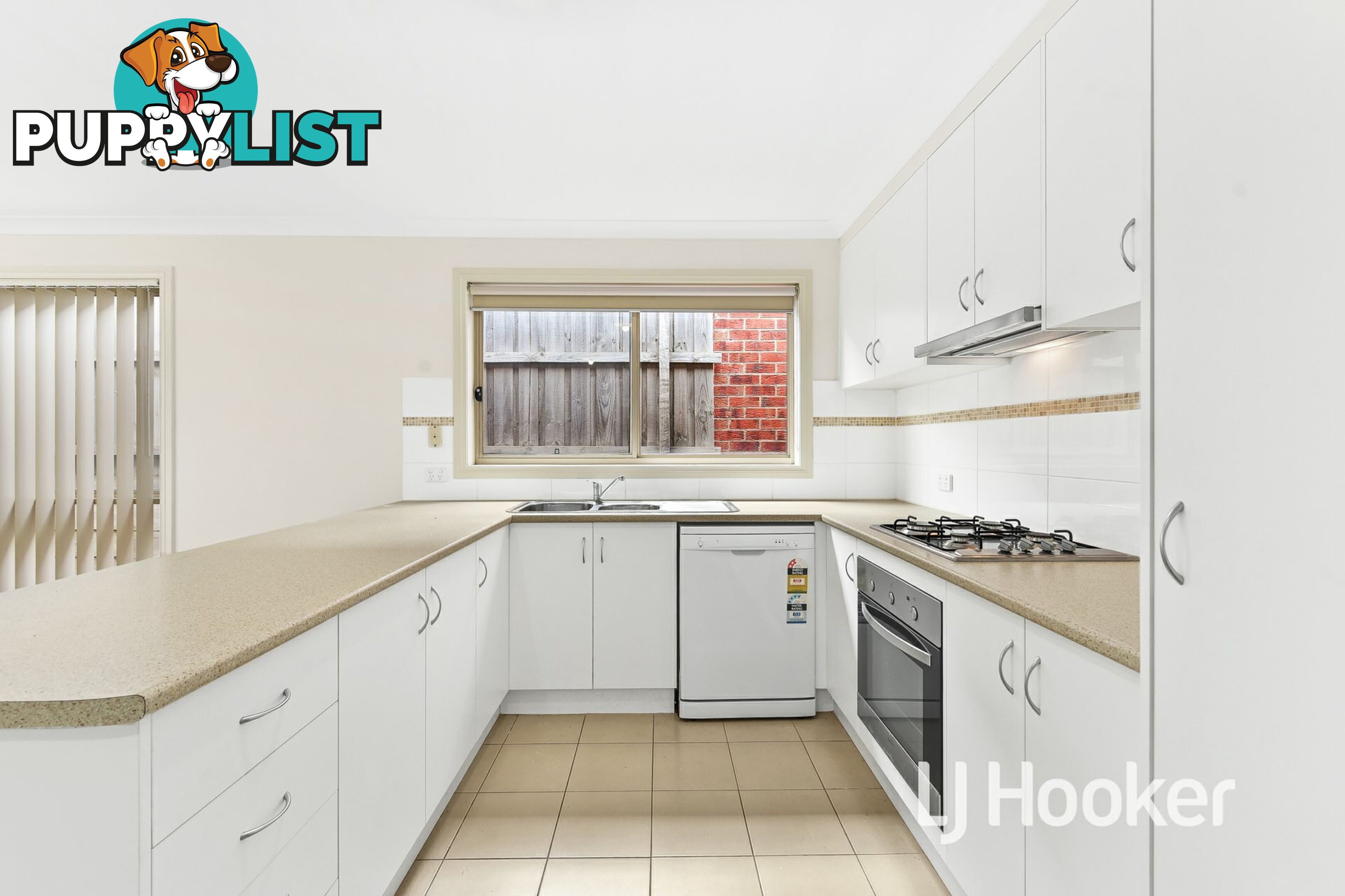 3/12 McClenaghan Place PAKENHAM VIC 3810