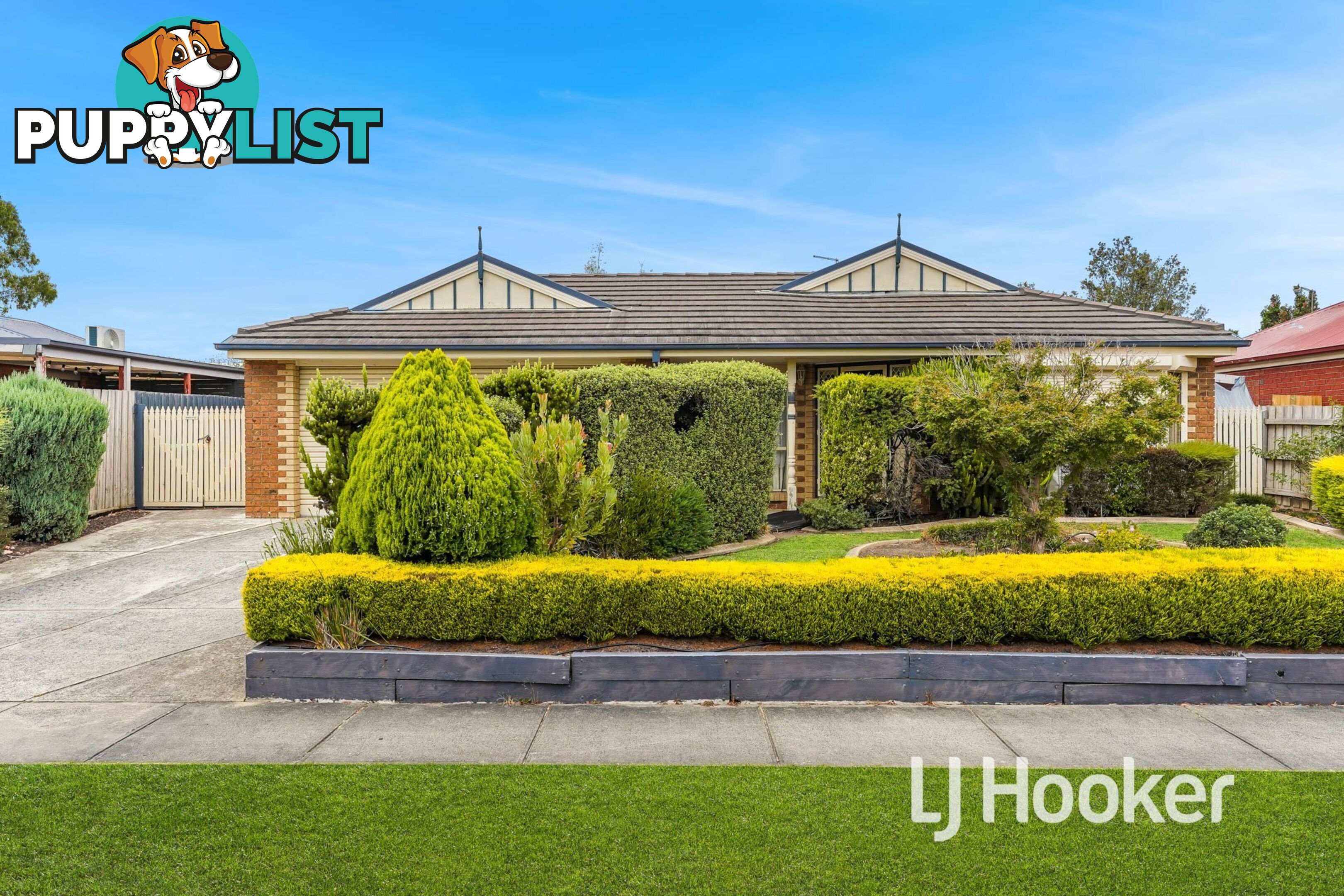 16 Sir Thomas Drive PAKENHAM VIC 3810