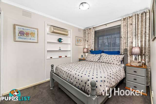 6 Robin Court PAKENHAM VIC 3810