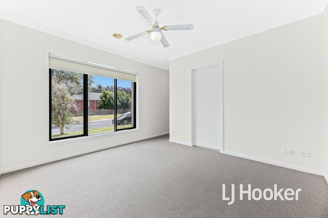 114 Ahern Road PAKENHAM VIC 3810