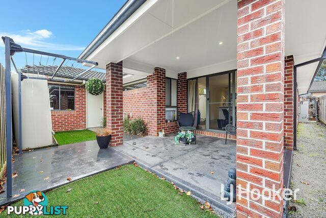 2/14 Hair Court BEACONSFIELD VIC 3807