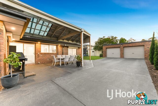 5 Adam Court PAKENHAM VIC 3810