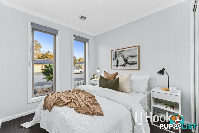 78 Fallingwater Drive PAKENHAM VIC 3810