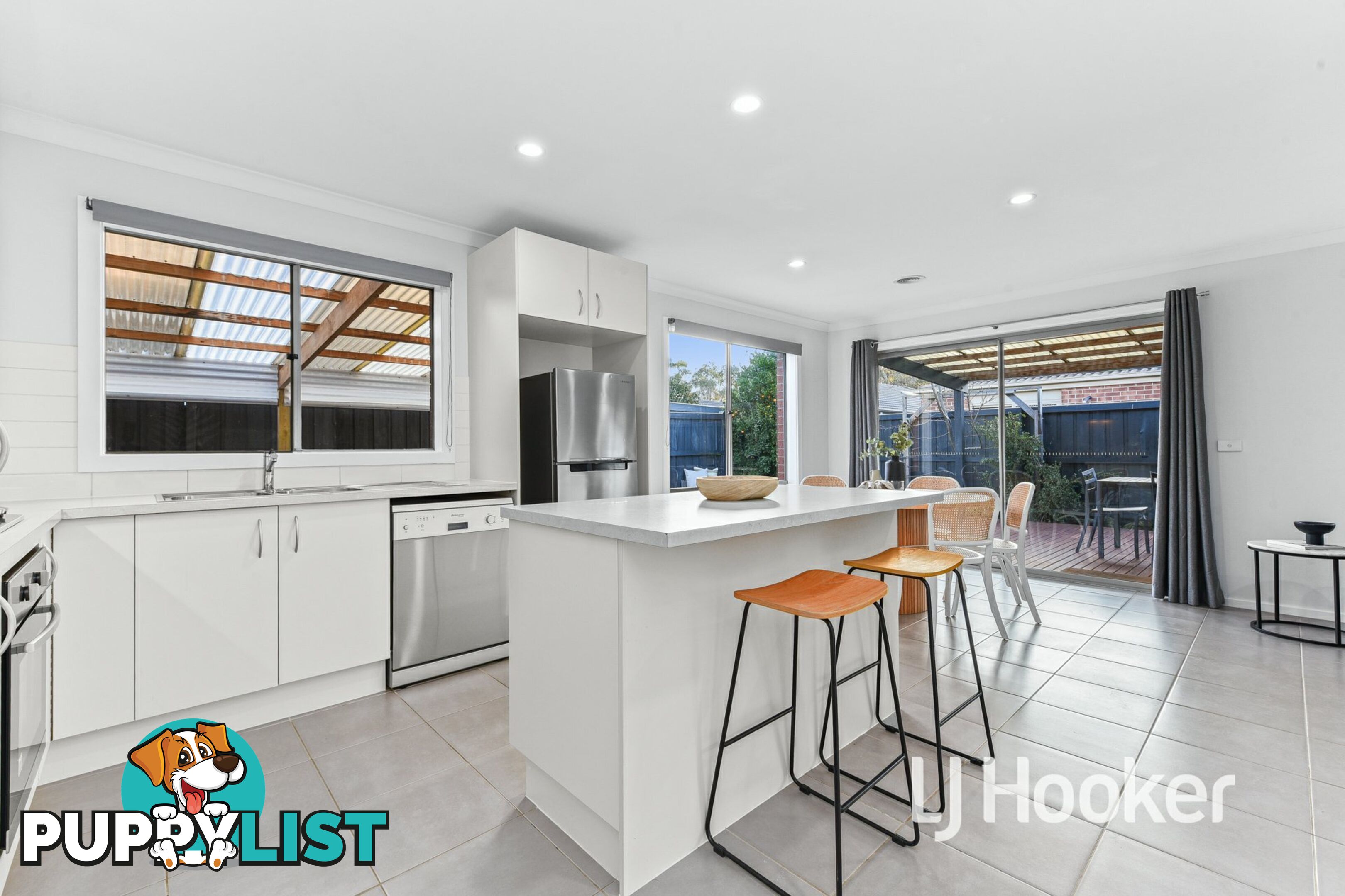 78 Fallingwater Drive PAKENHAM VIC 3810
