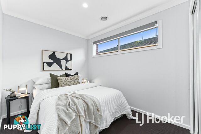 78 Fallingwater Drive PAKENHAM VIC 3810