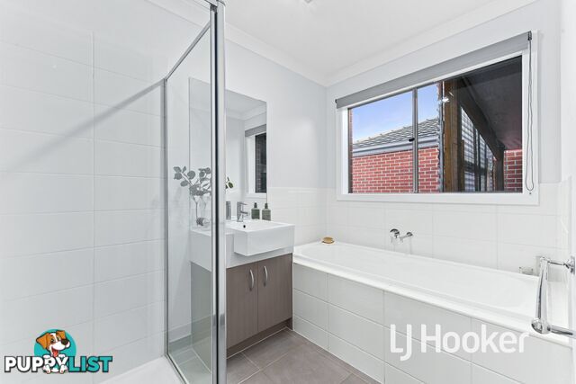 78 Fallingwater Drive PAKENHAM VIC 3810
