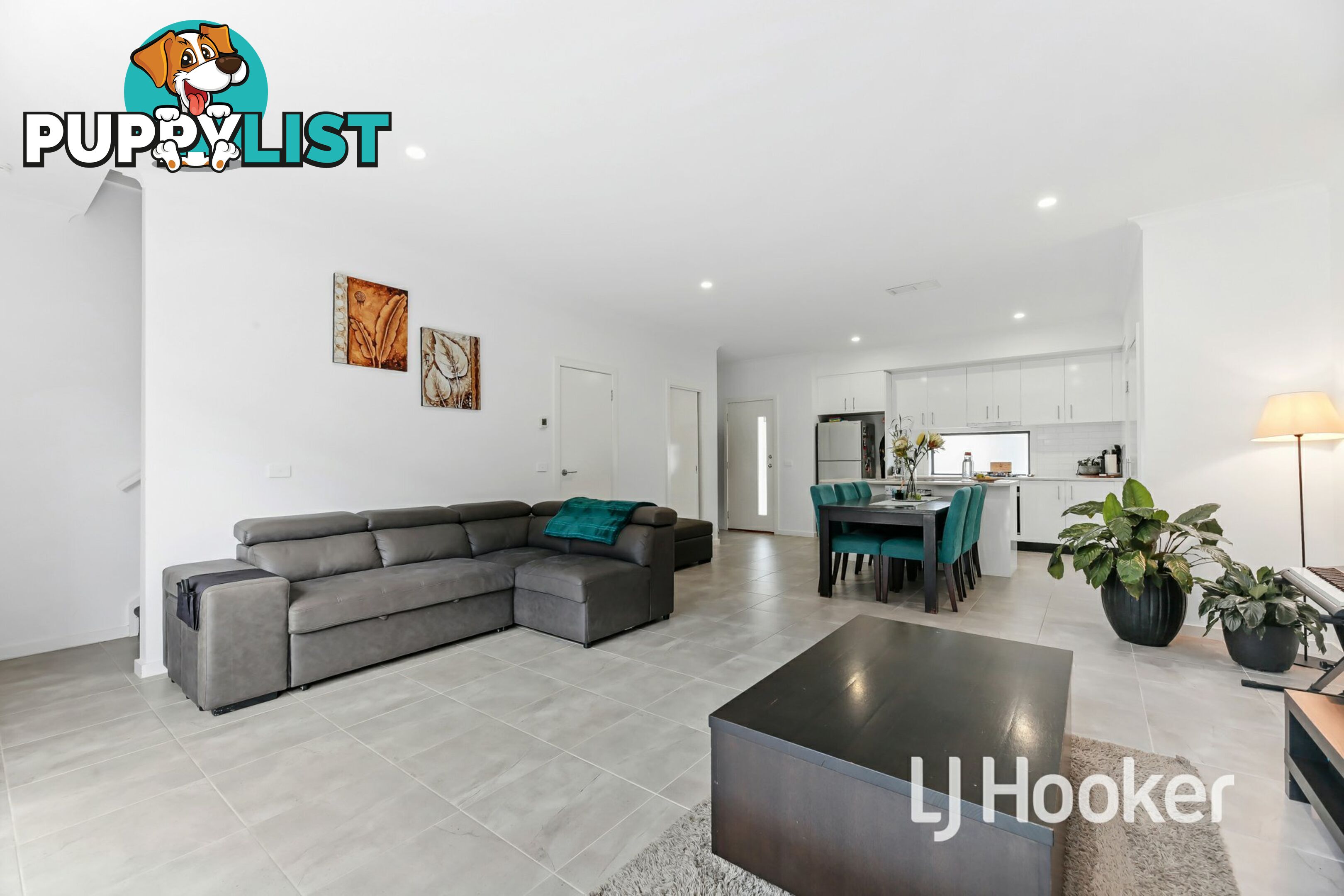 3 Valrena Way PAKENHAM VIC 3810