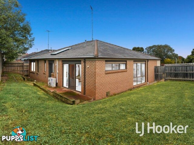 53 Leigh Drive PAKENHAM VIC 3810