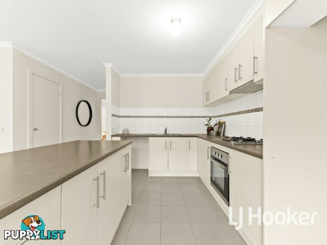 53 Leigh Drive PAKENHAM VIC 3810