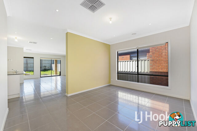 67 Willowtree Drive PAKENHAM VIC 3810