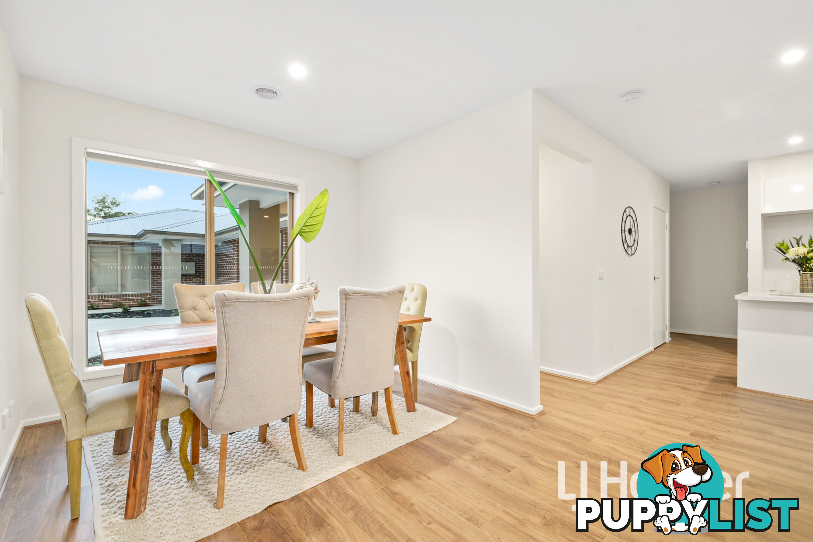 2/152 Duncan Drive PAKENHAM VIC 3810