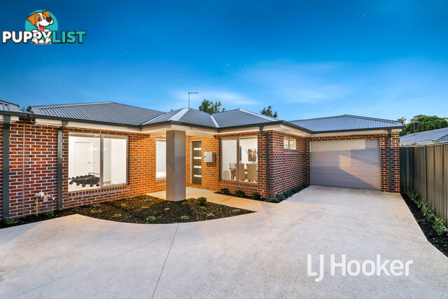 2/152 Duncan Drive PAKENHAM VIC 3810