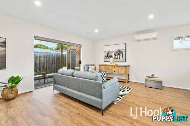 2/152 Duncan Drive PAKENHAM VIC 3810