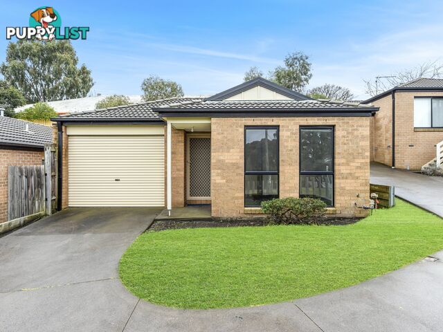 3/4 McClenaghan Place PAKENHAM VIC 3810