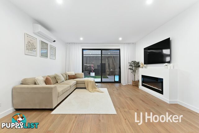 16 Hawkesbury Street PAKENHAM VIC 3810