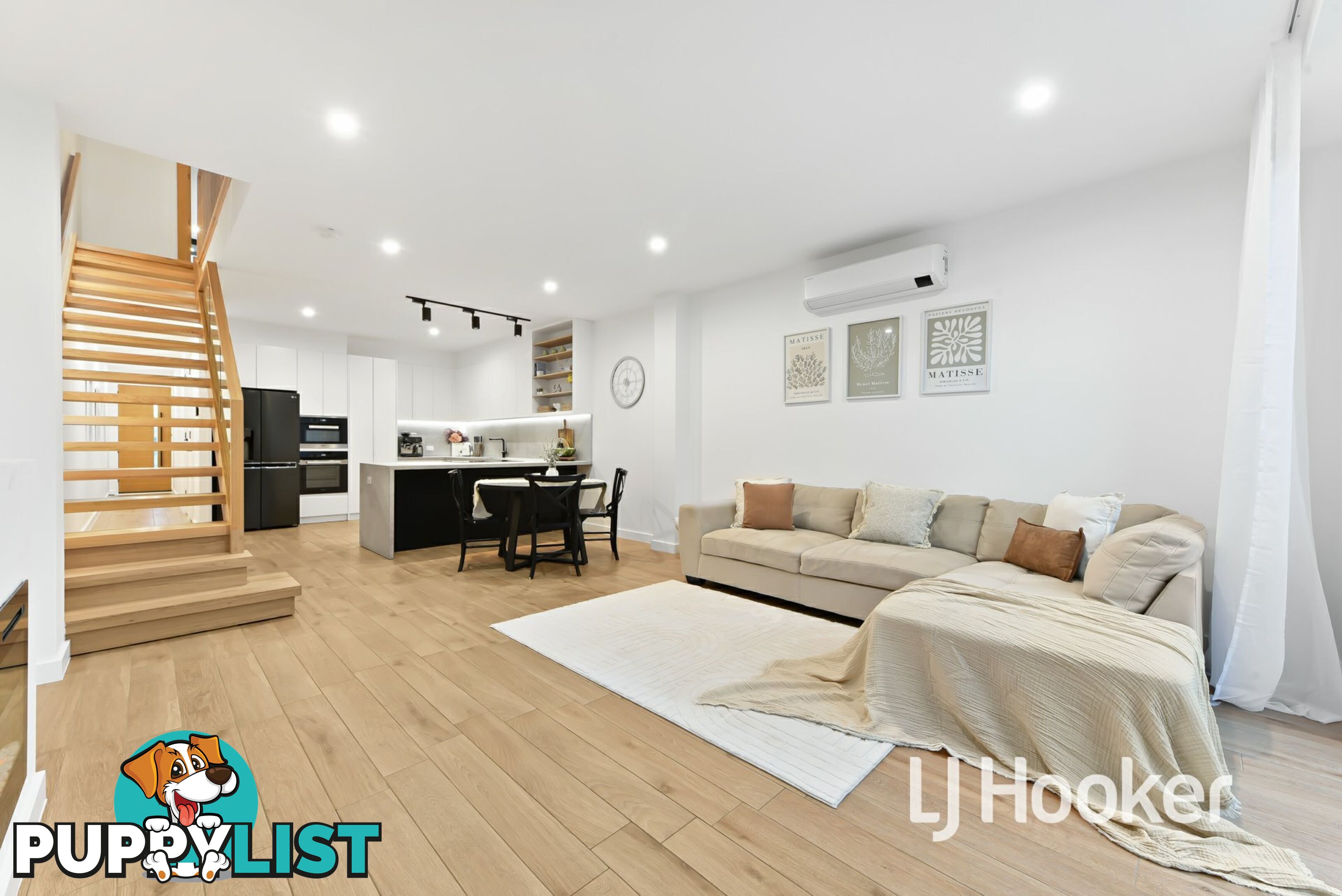 16 Hawkesbury Street PAKENHAM VIC 3810