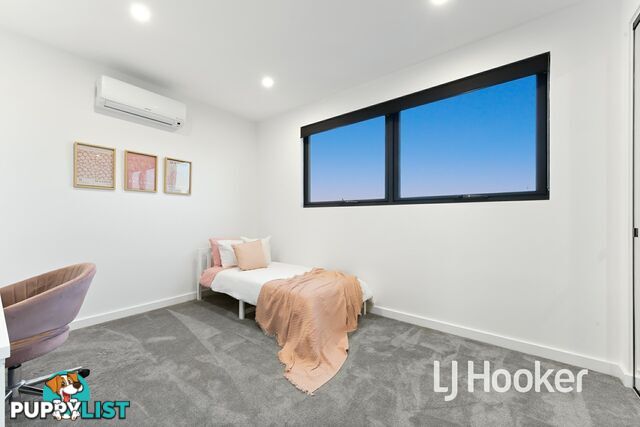 16 Hawkesbury Street PAKENHAM VIC 3810