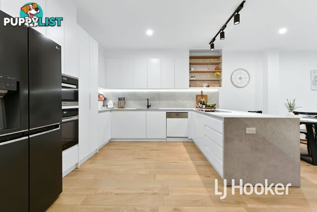 16 Hawkesbury Street PAKENHAM VIC 3810
