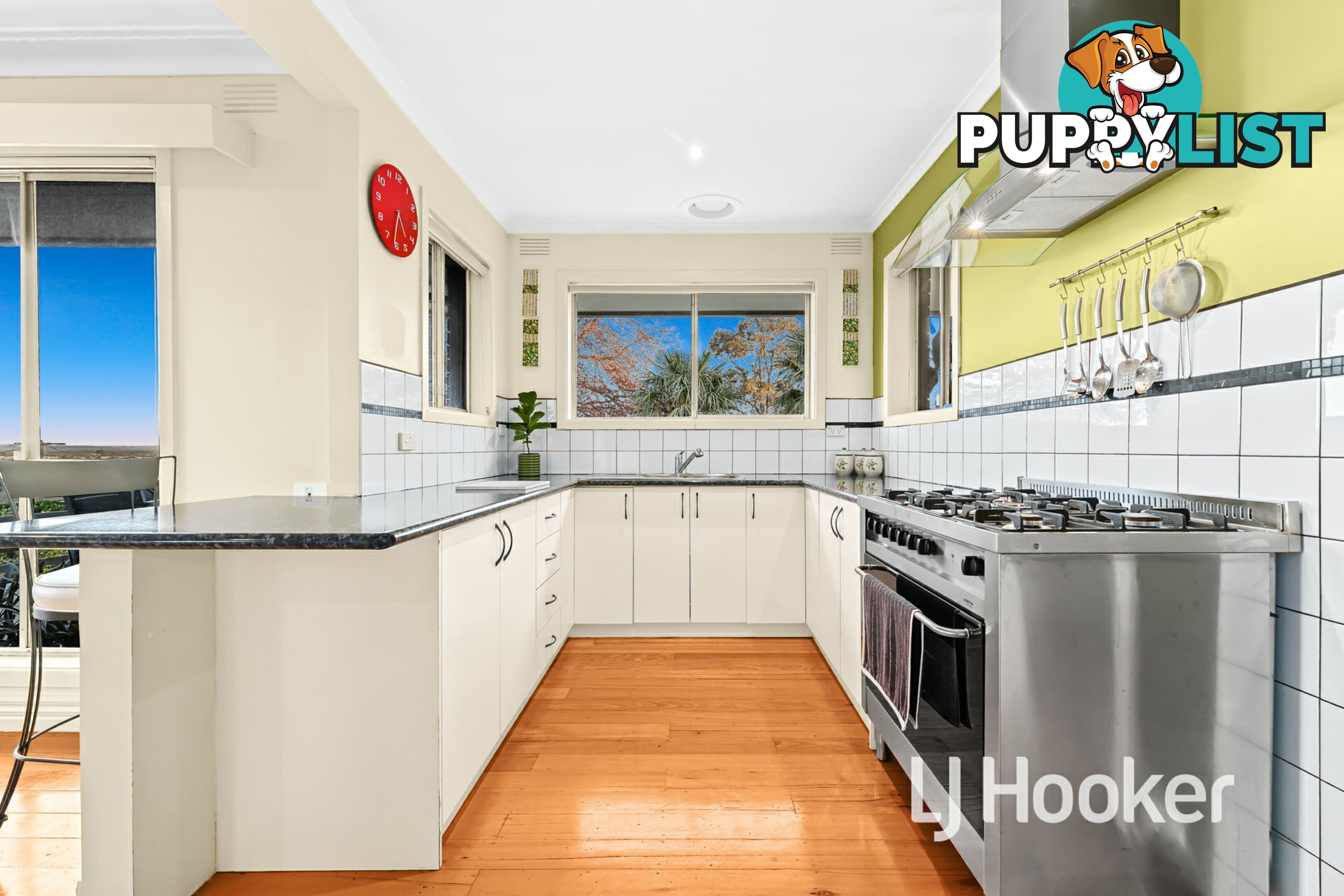 6 Waroona Court PAKENHAM VIC 3810